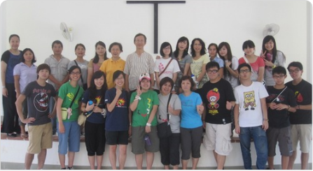 We employ Overseas(missionary) Chinese and English Teachers